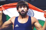 Bajrang Punia in new york, Bajrang Punia in new york, indian wrestler bajrang punia appeals indians to support him at madison square garden, Madison square garden