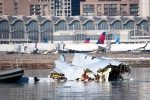 Potomac River Crash, American Airlines and Chopper, jet and chopper crash kills many in usa, American airlines