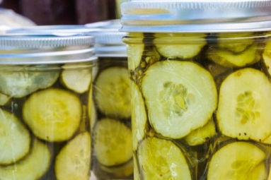 7 Amazing Health Benefits of Pickle Juice