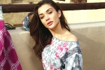 Amy Jackson, Amy Jackson news, amy jackson relieved from 2 0, Amy jackson latest